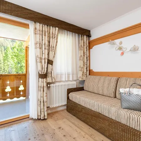 Wellness Lupo Bianco Szálloda
